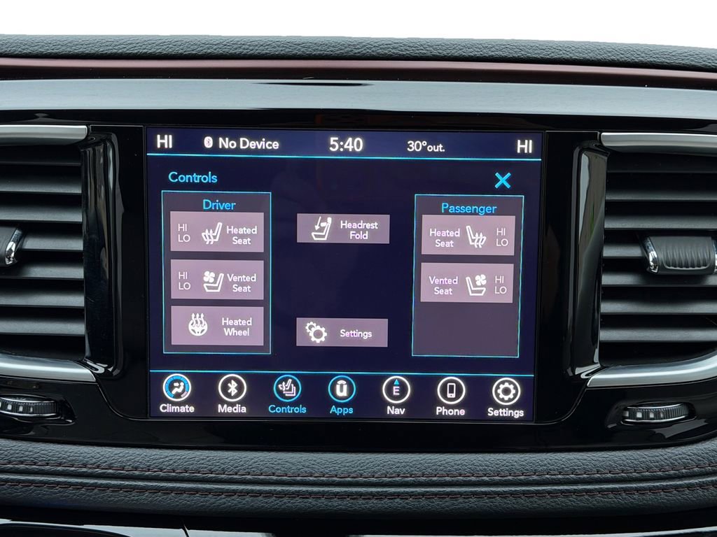 Used 2020 Chrysler Pacifica Limited image 27