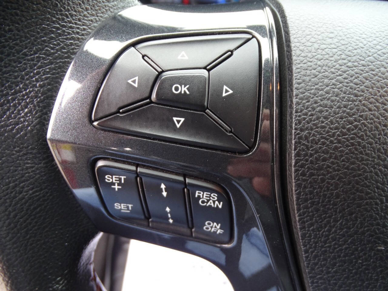Used 2019 Ford Explorer Sport AWD/4WD image 17