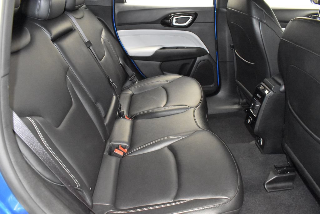 Used 2025 Jeep Compass Limited AWD/4WD image 31