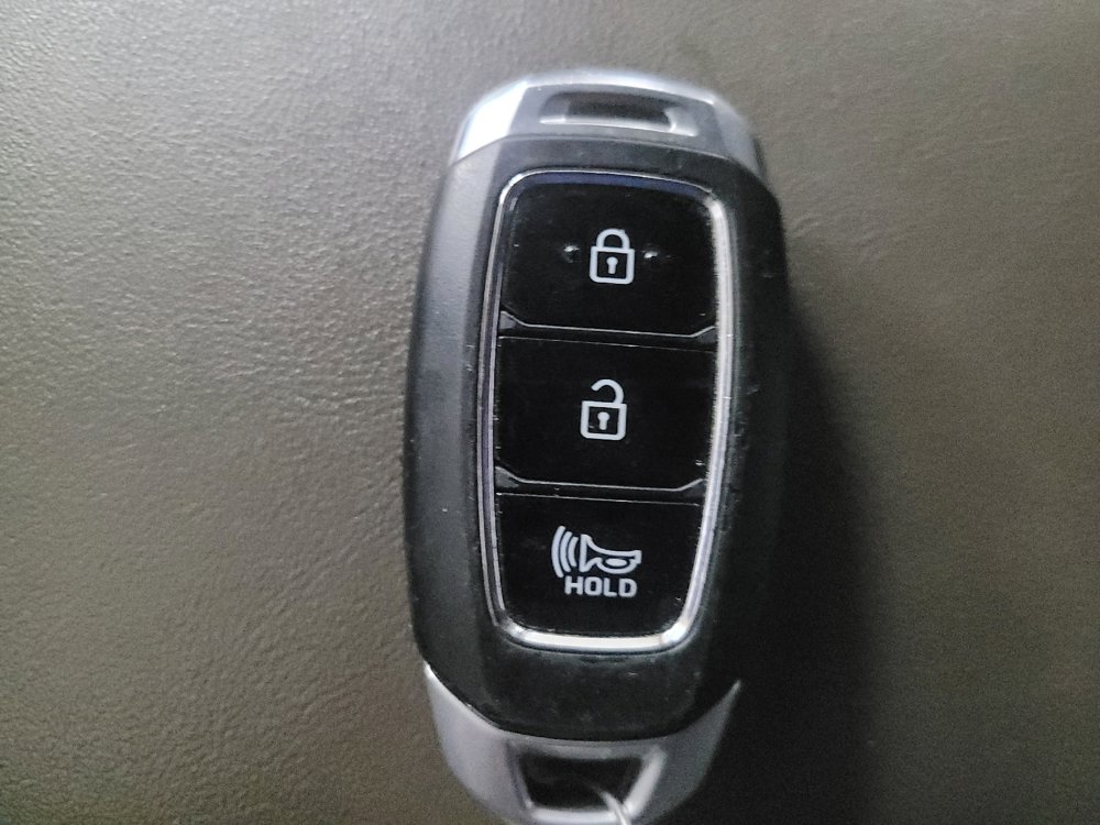Used 2020 Hyundai Santa Fe SEL FWD image 32