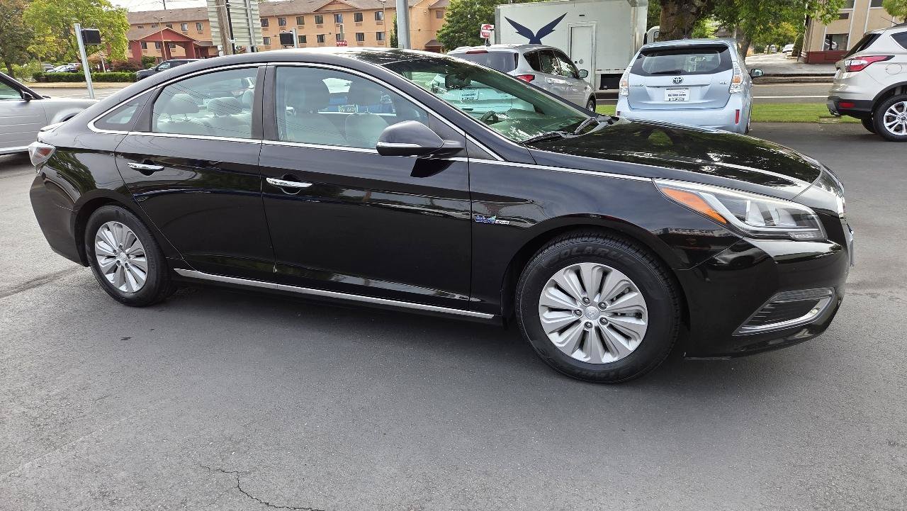 Used 2016 Hyundai Sonata SE FWD image 6