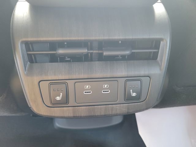 New 2025 Nissan Ariya AWD image 35