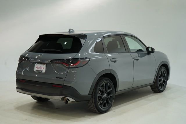 Used 2023 Honda HR-V Sport image 8