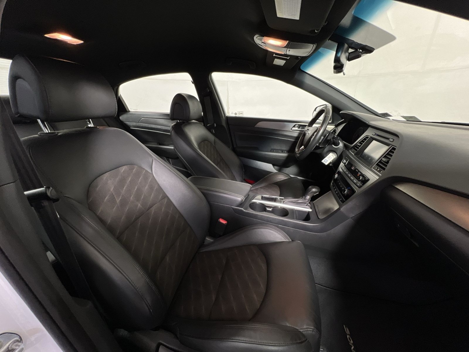 Used 2017 Hyundai Sonata Sport 2.0T FWD image 25
