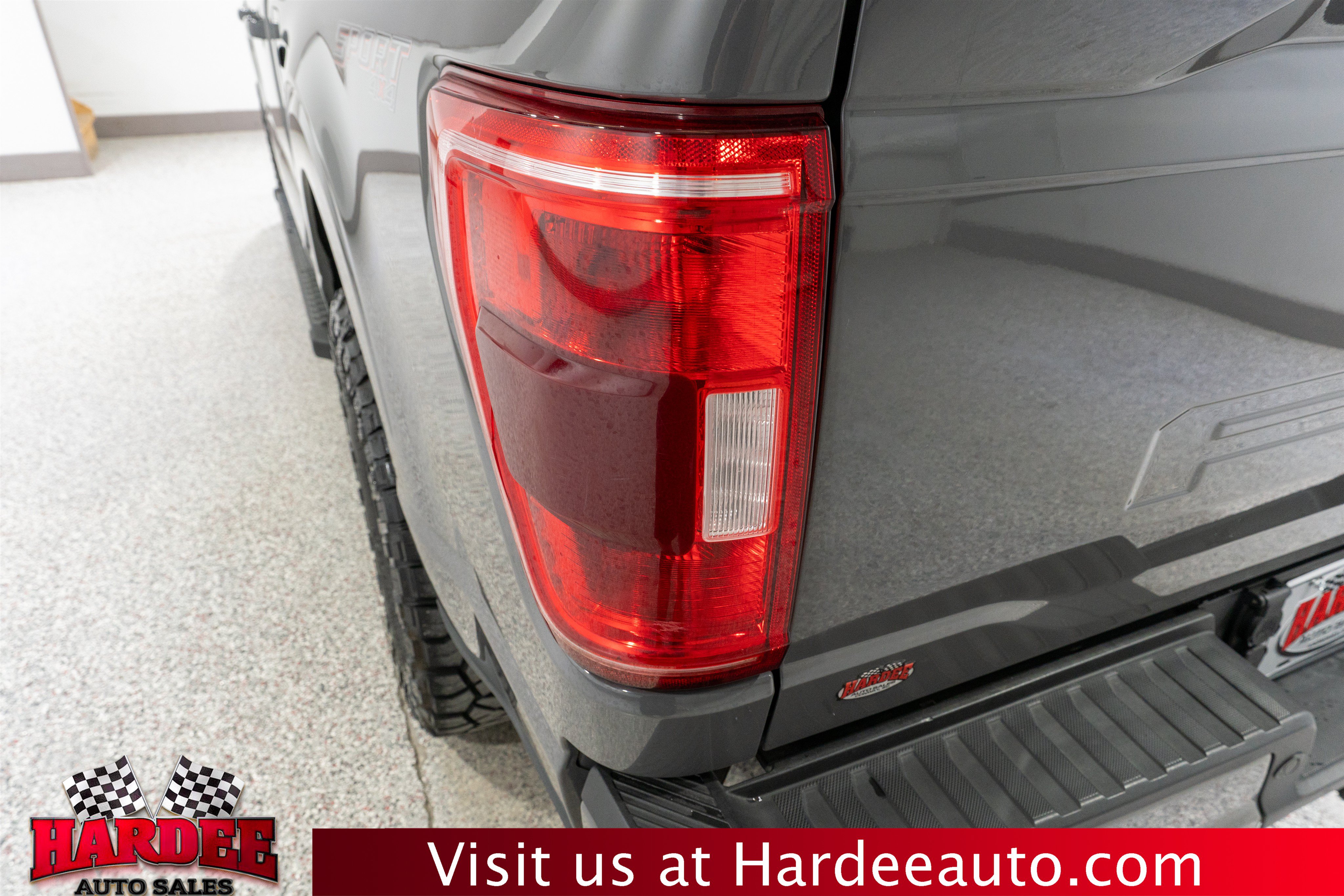 Used 2021 Ford F150 XLT w/ Equipment Group 302A High AWD/4WD image 9