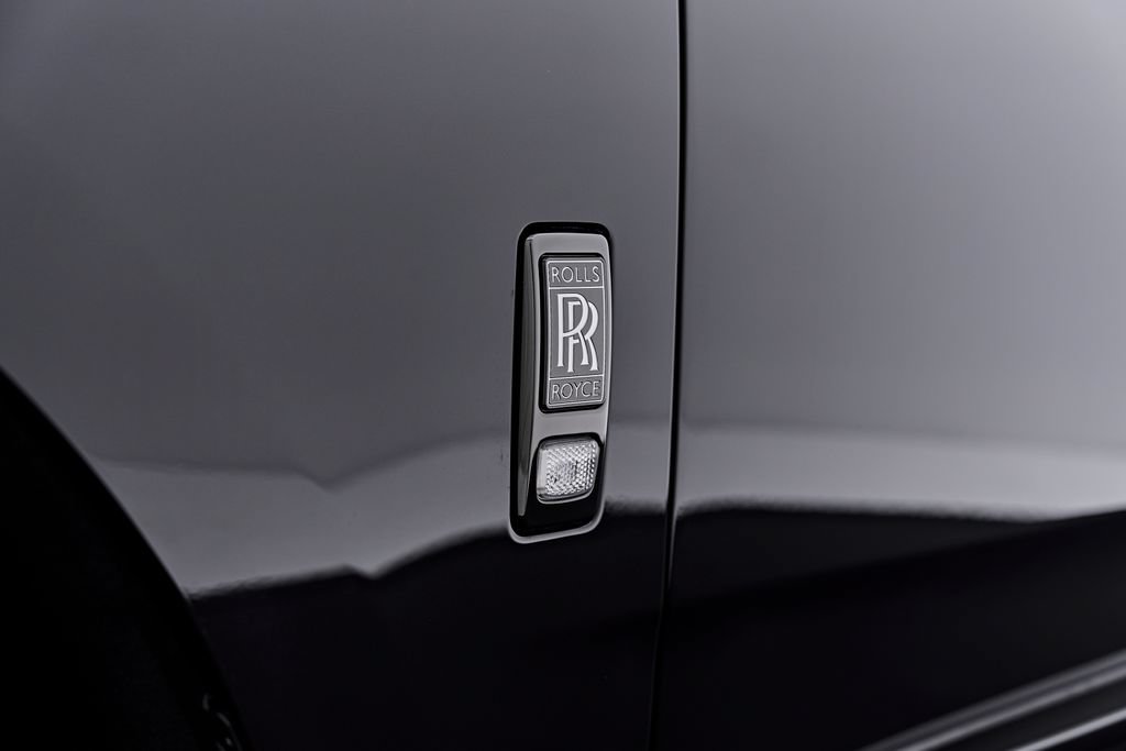 Used 2026 Rolls-Royce Cullinan Black Badge AWD/4WD image 23