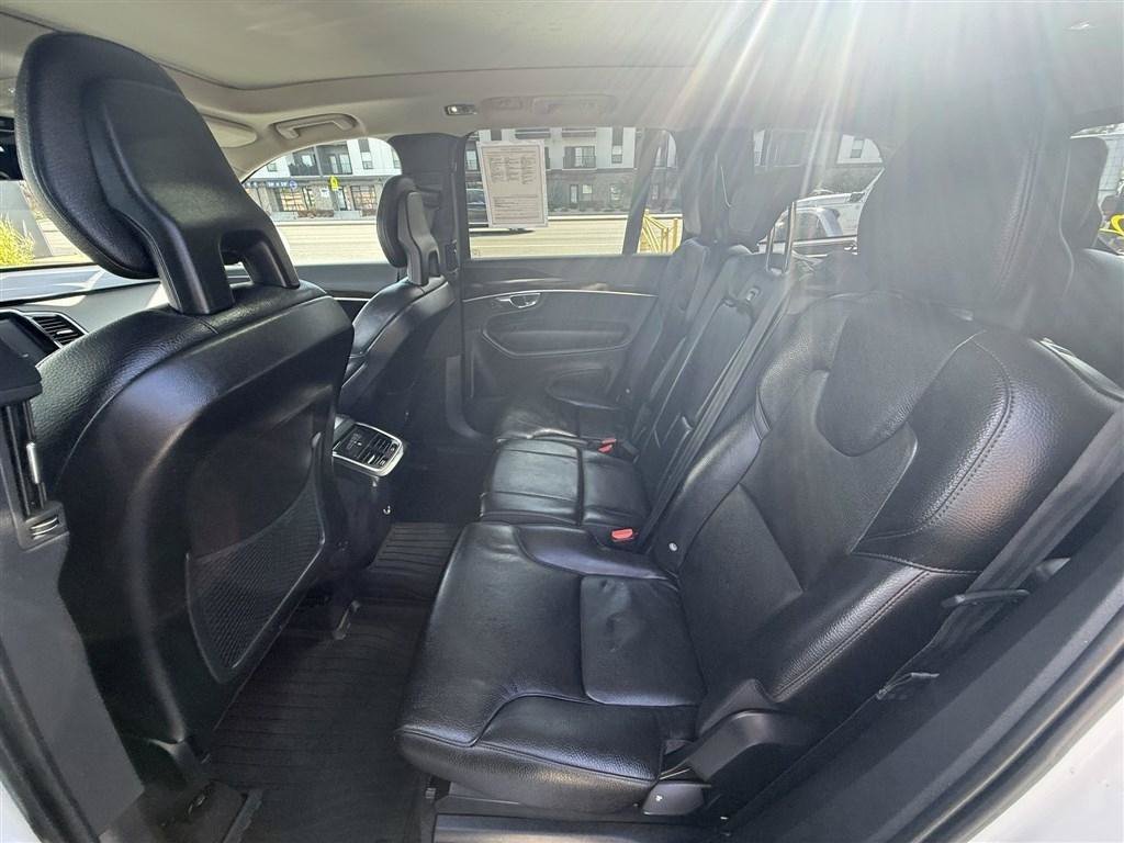 Used 2018 Volvo XC90 T6 Momentum w/ Convenience Package AWD/4WD image 21