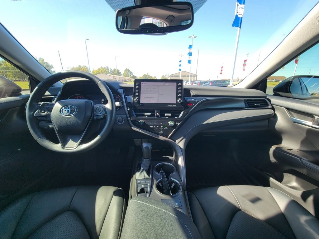 Used 2023 Toyota Camry XSE image 31