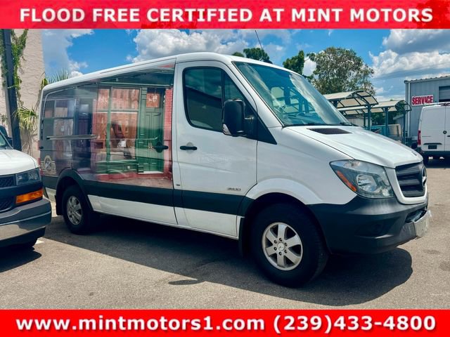 Used 2015 Mercedes-Benz Sprinter 2500 image 3