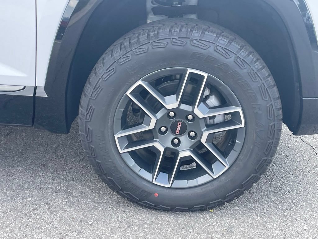 New 2026 GMC Terrain AT4 AWD/4WD image 32