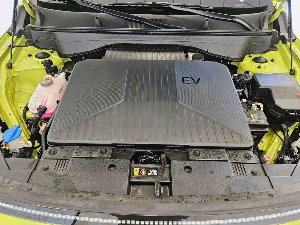 Certified 2024 Hyundai Kona SEL FWD image 32
