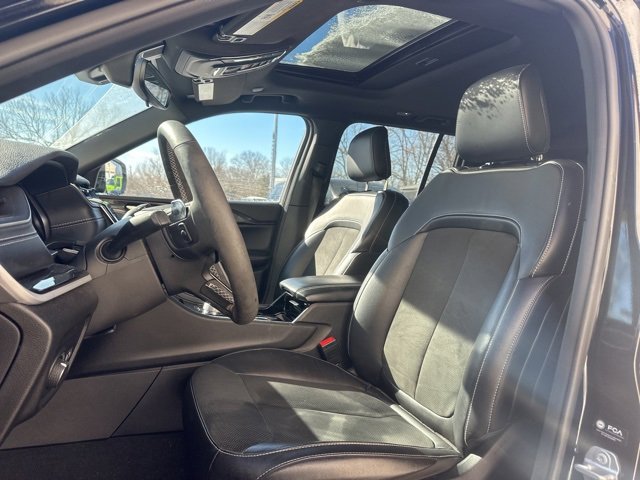 Used 2023 Jeep Grand Cherokee Altitude