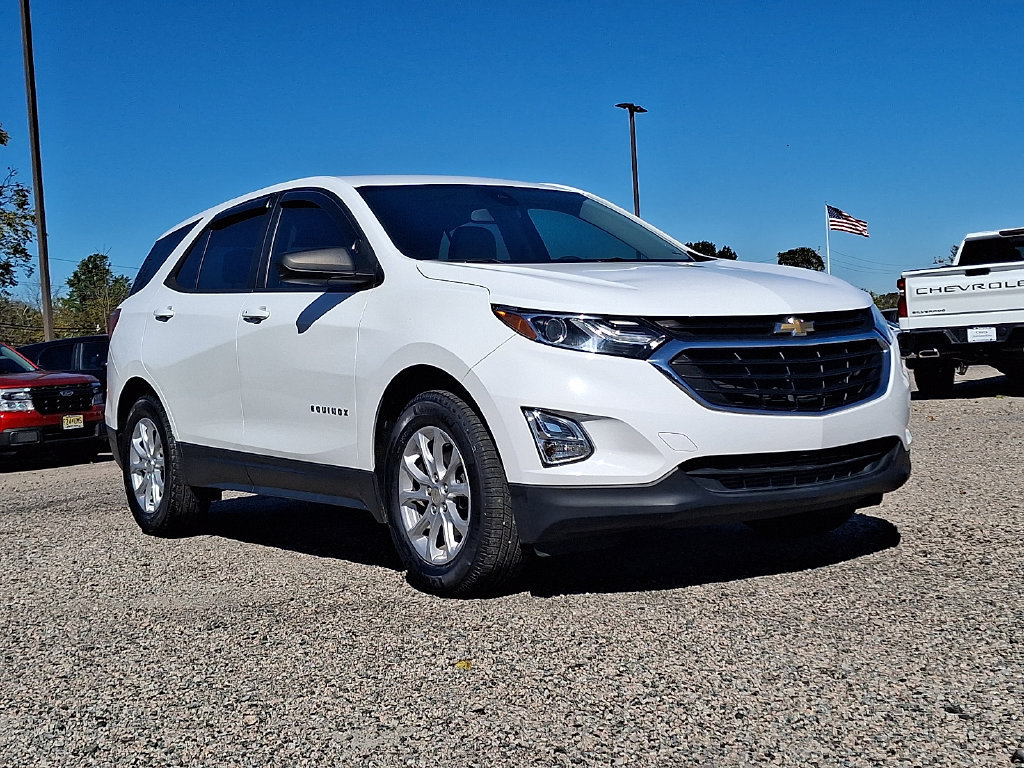 Used 2021 Chevrolet Equinox LS w/ LS Convenience Package FWD image 1