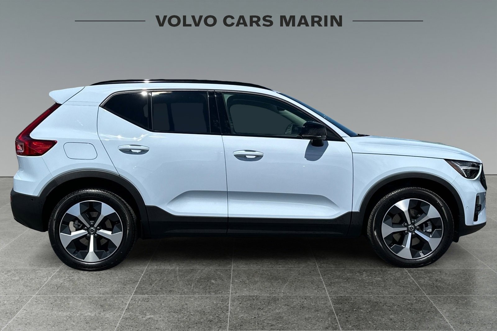 New 2026 Volvo XC40 B5 Plus w/ Protection Package Premier image 8