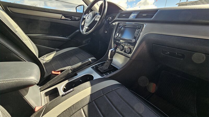 Used 2014 Volkswagen Passat 2.5 SE image 6