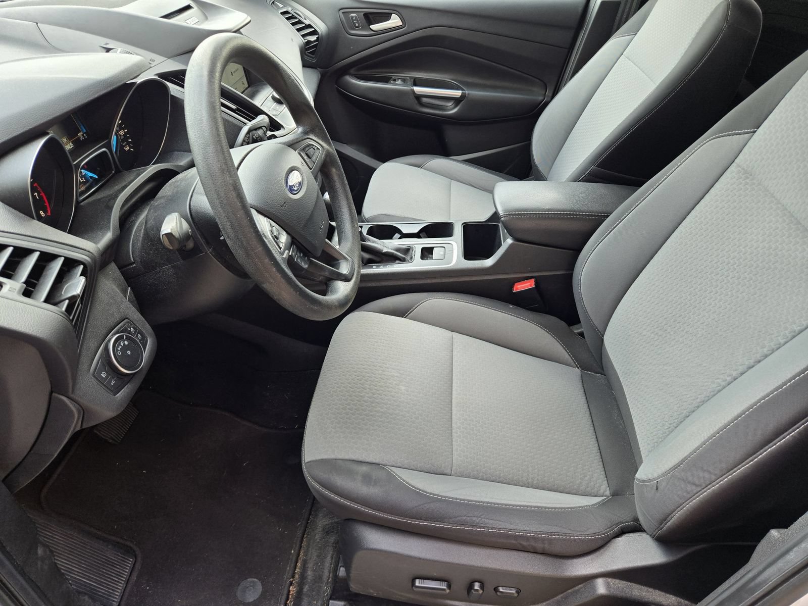 Used 2017 Ford Escape SE w/ Equipment Group 201A AWD/4WD image 13