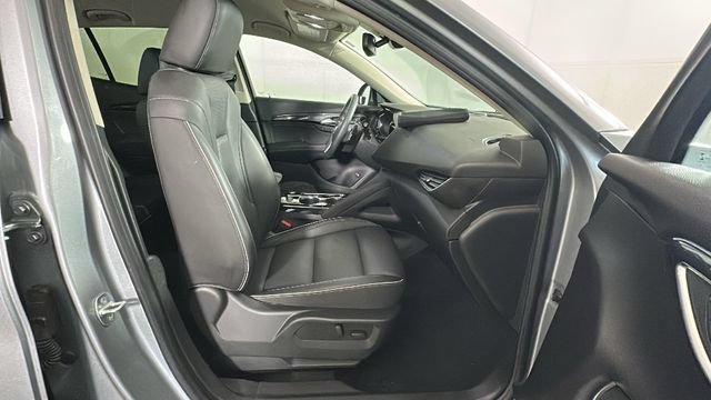 Used 2023 Buick Envision Essence AWD/4WD image 31