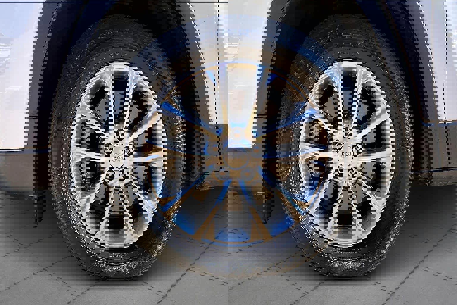 Used 2021 Jeep Cherokee Latitude Lux w/ Mopar Interior Package image 10