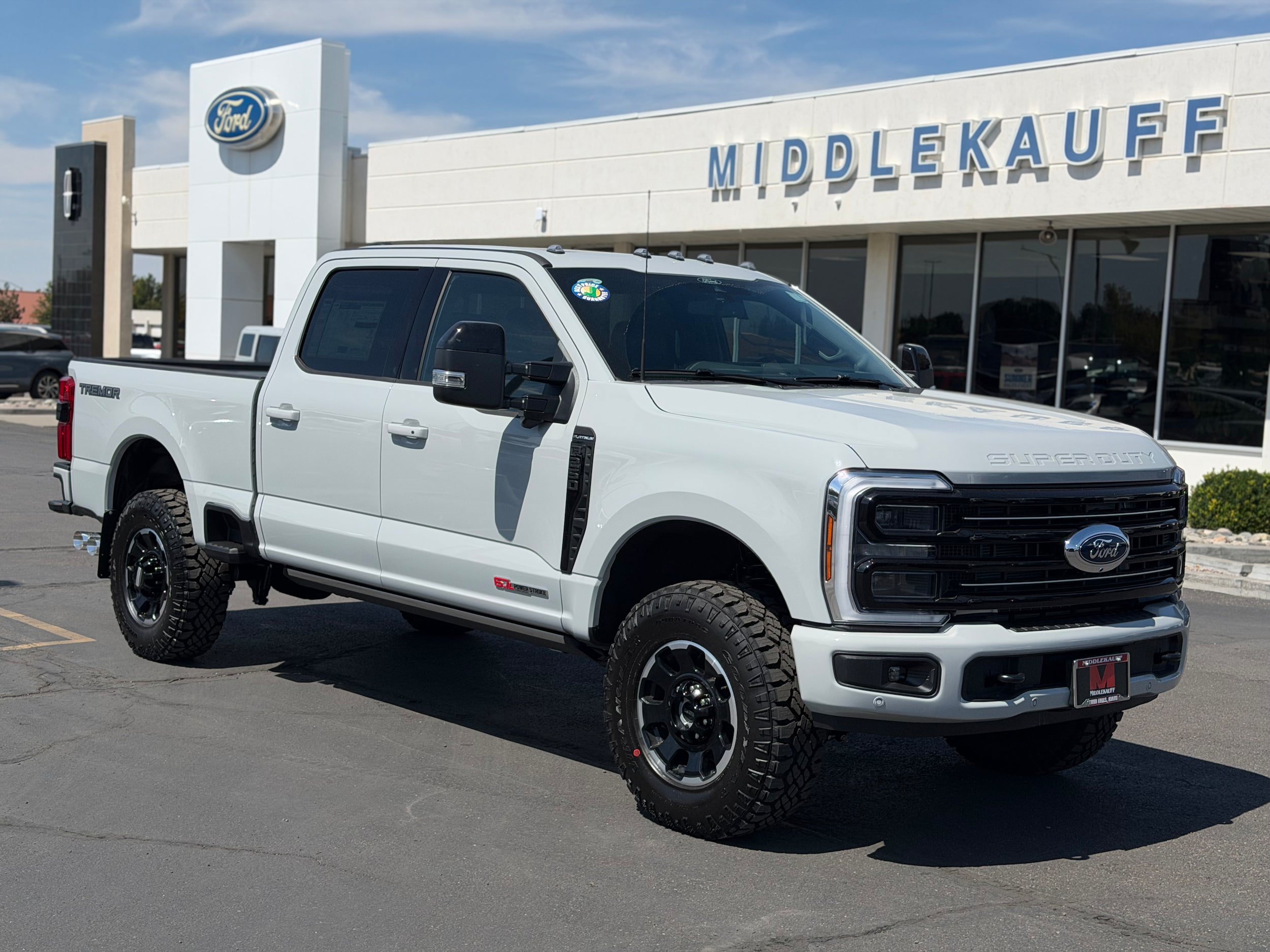 New 2026 Ford F250 Platinum w/ Tremor Off-Road Package