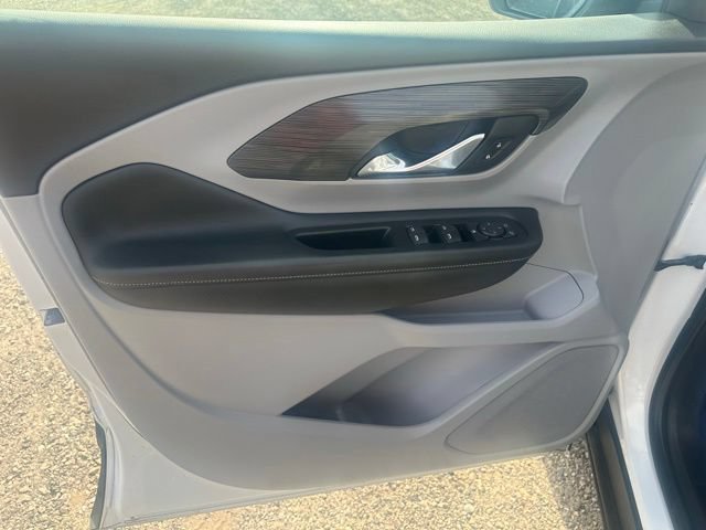 Used 2023 GMC Terrain SLE AWD/4WD image 18