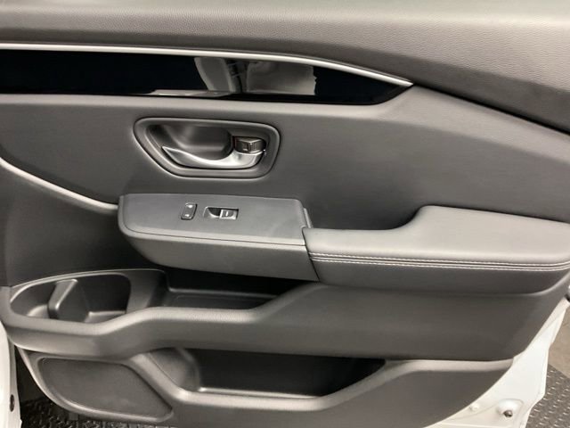 Used 2025 Honda Pilot Touring image 25