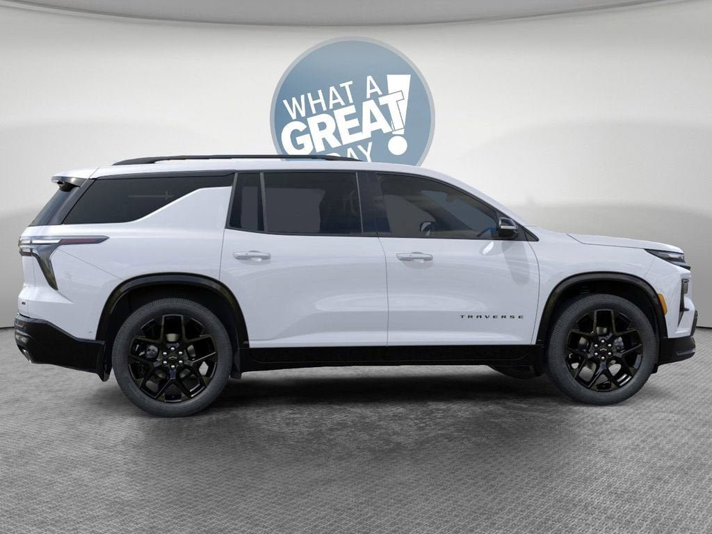 New 2026 Chevrolet Traverse RS w/ LPO, Floor Liner Package image 5