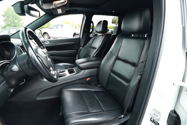 Used 2022 Jeep Grand Cherokee Limited RWD image 25