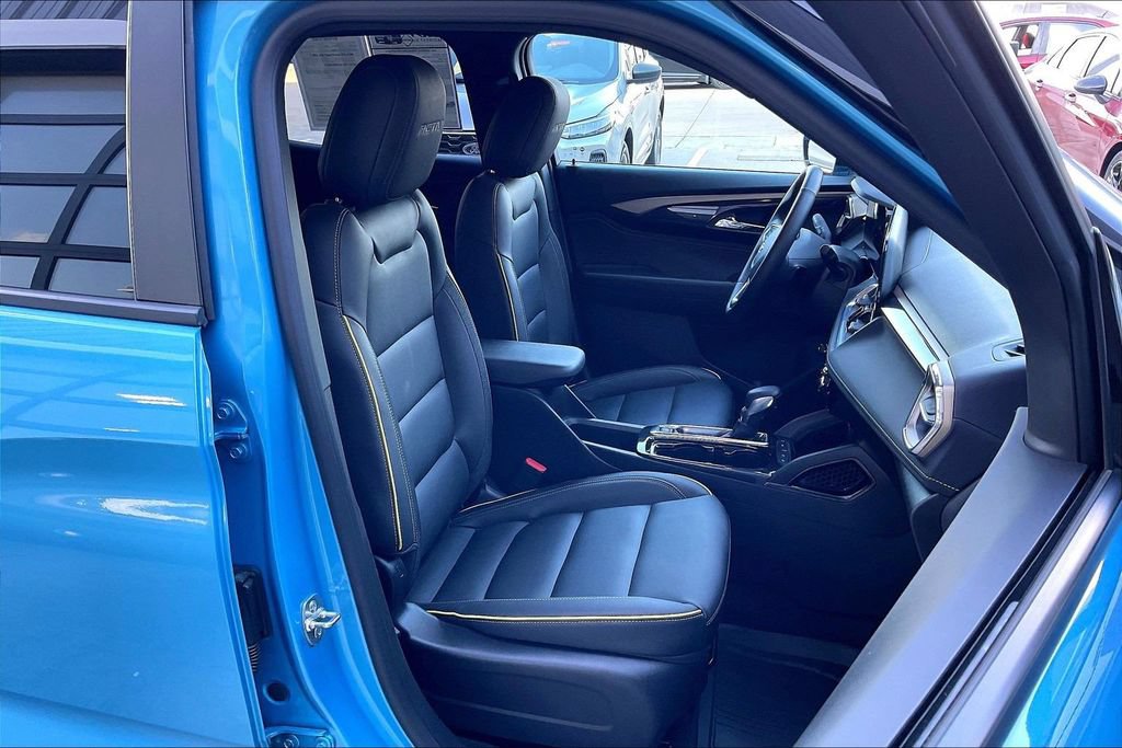 Used 2025 Chevrolet TrailBlazer ACTIV w/ Convenience Package FWD image 7