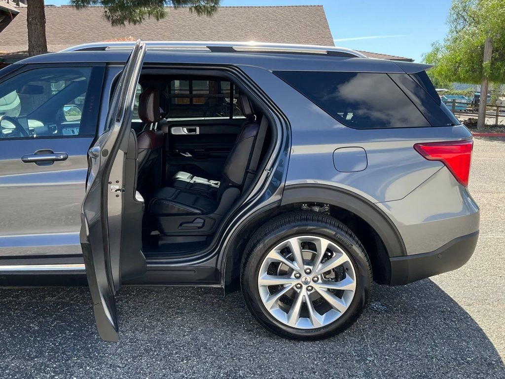Used 2021 Ford Explorer Platinum w/ Equipment Group 601A image 27