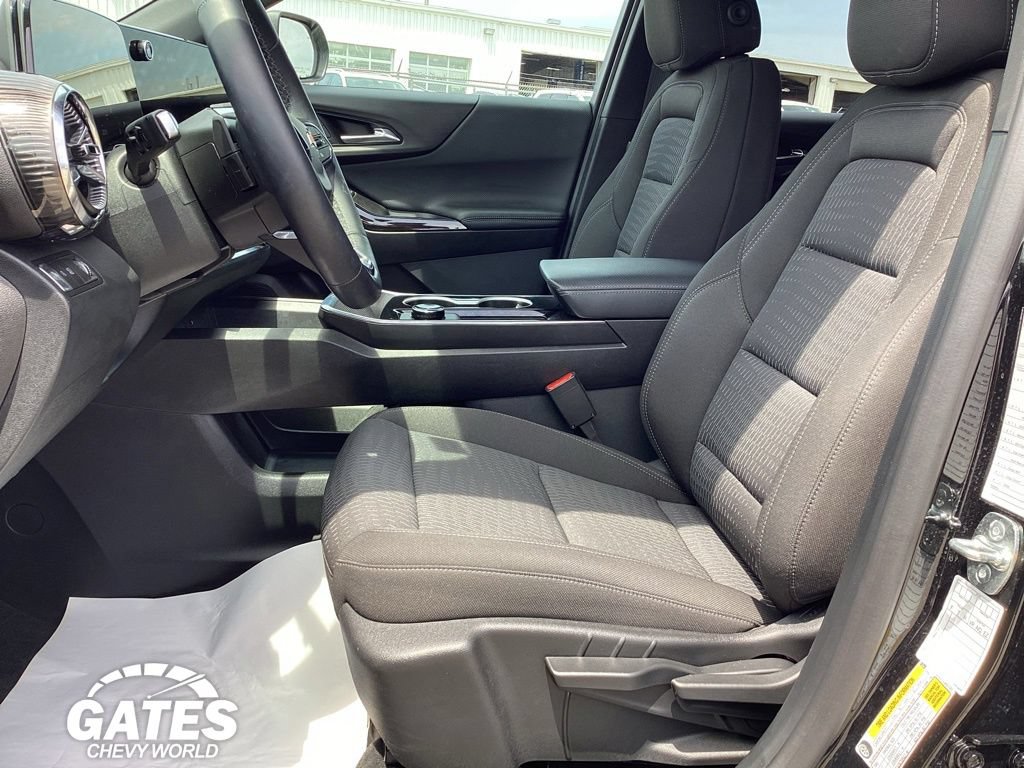 Used 2026 Chevrolet Equinox LT FWD image 13