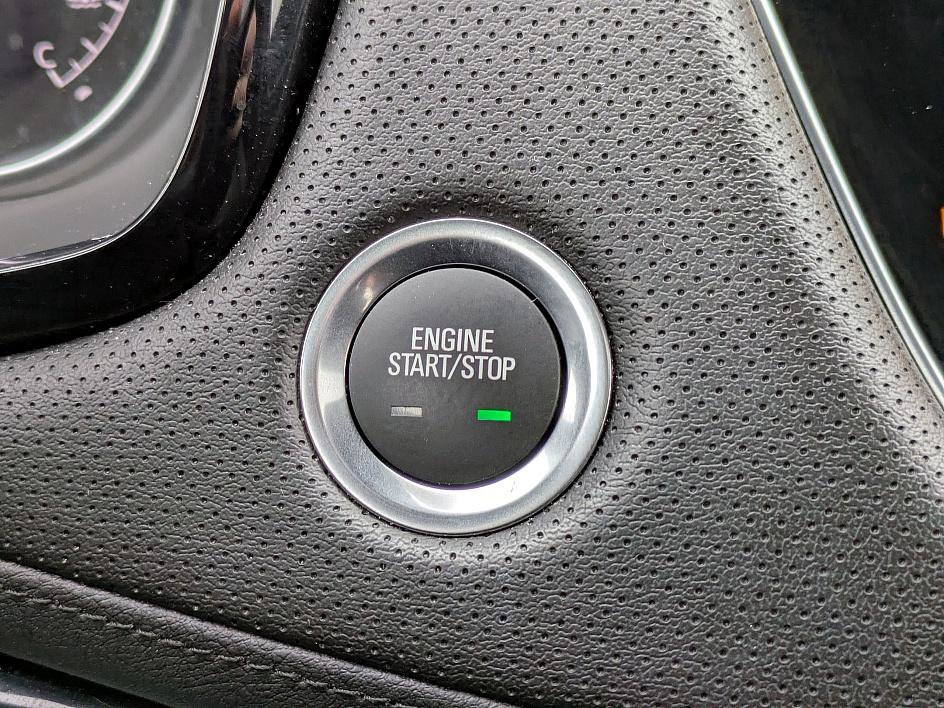 Certified 2025 Cadillac XT5 Premium Luxury image 21