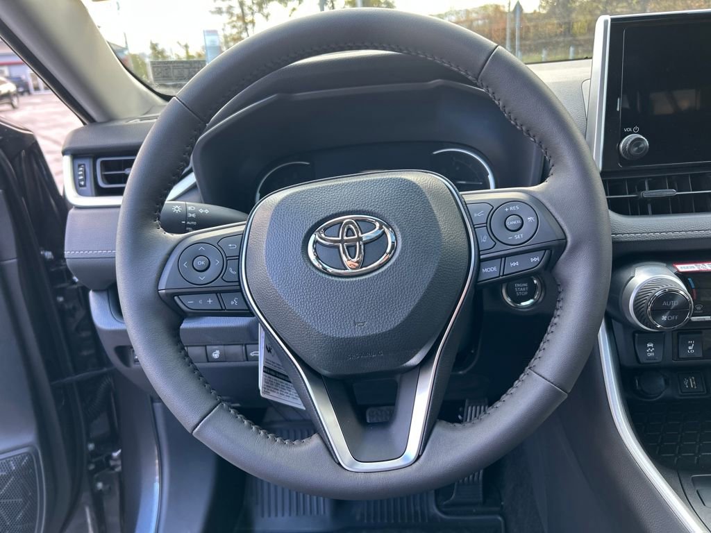 New 2025 Toyota RAV4 XLE image 22