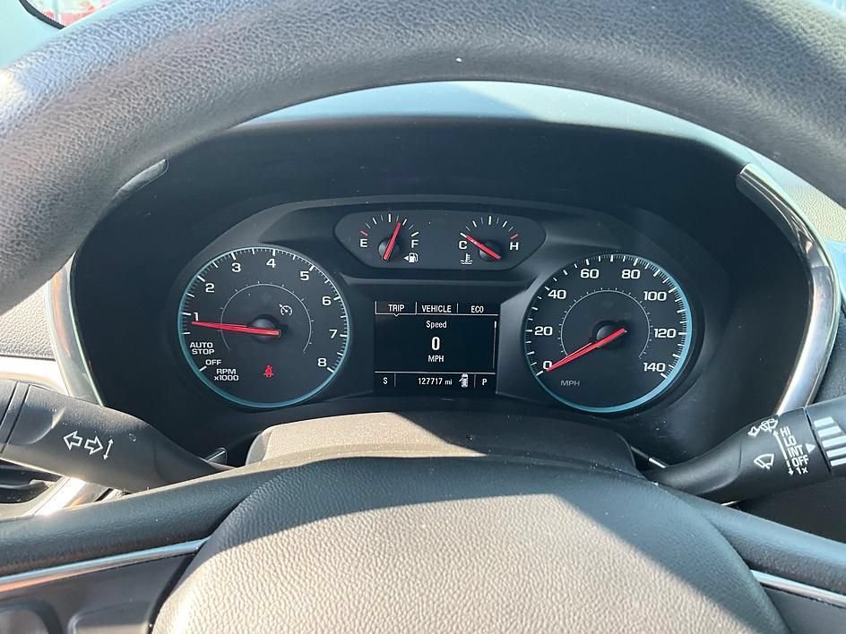 Used 2018 Chevrolet Equinox LT AWD/4WD image 18