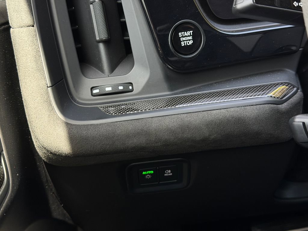 Used 2024 Porsche Cayenne Turbo GT AWD/4WD image 18