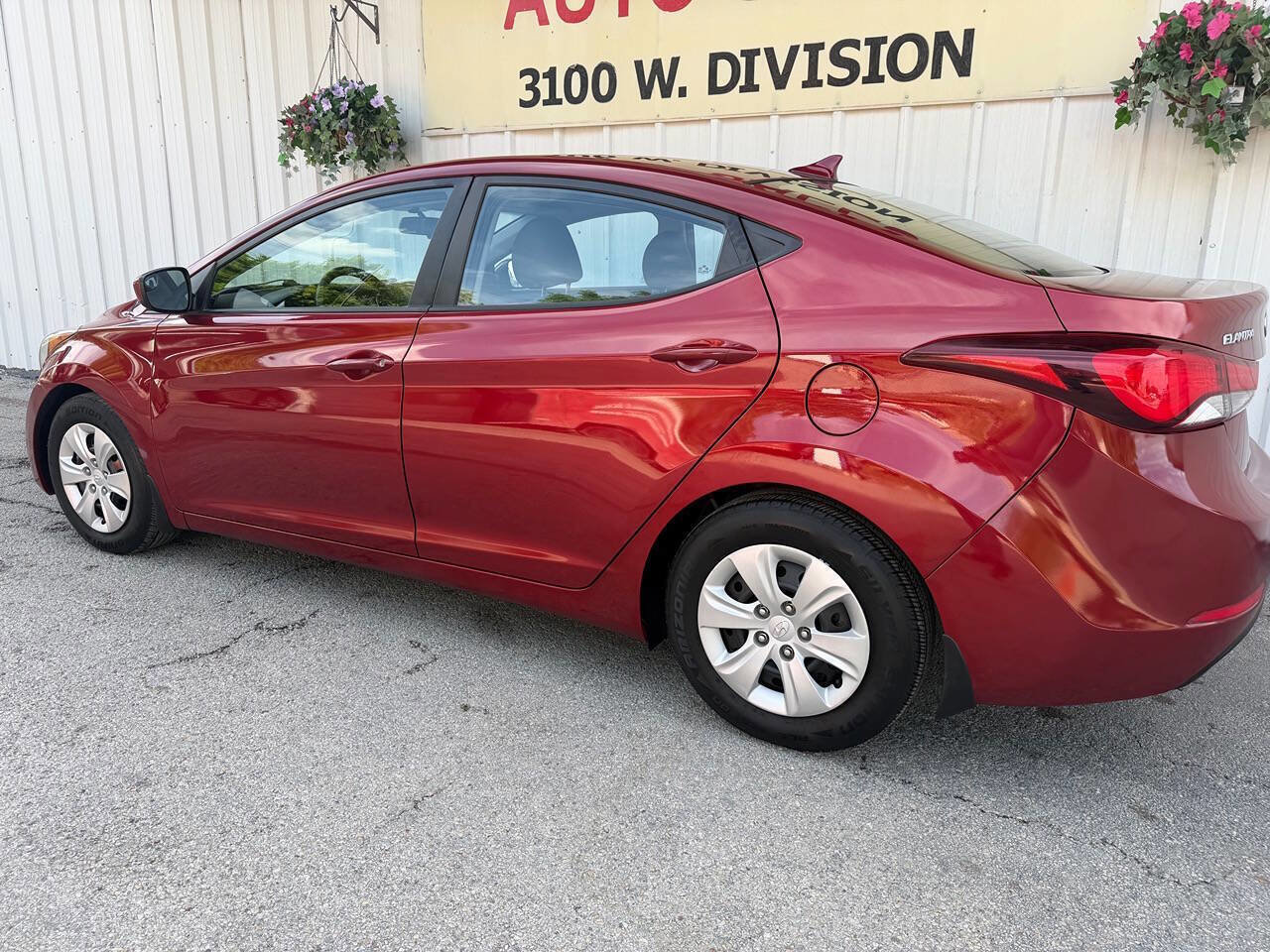 Used 2016 Hyundai Elantra SE image 6