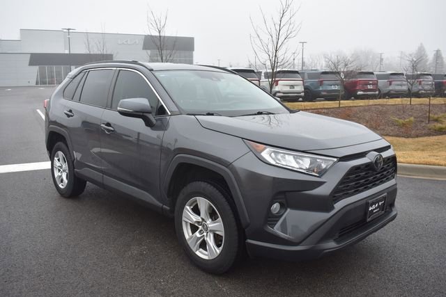 Used 2020 Toyota RAV4 XLE w/ XLE Grade Weather Package image 1