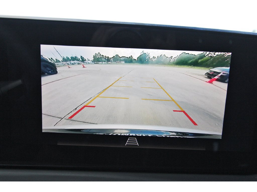 Used 2025 Buick Envista Sport Touring w/ Experience Buick Package FWD image 24