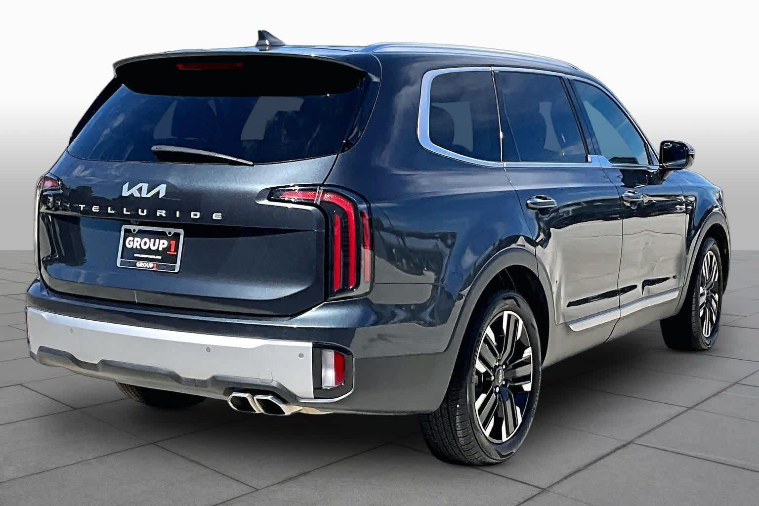 Used 2024 Kia Telluride SX FWD image 12