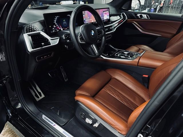 Certified 2025 BMW X7 M60i image 16