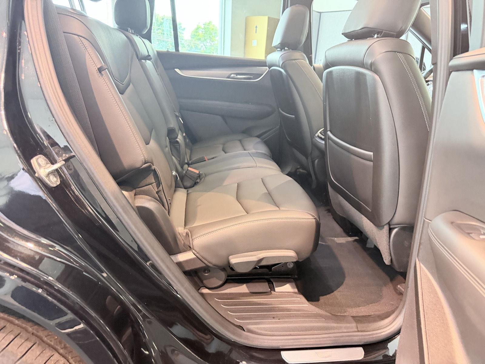 Used 2024 Cadillac XT6 Luxury w/ LPO, Floor Liner Package AWD/4WD image 22