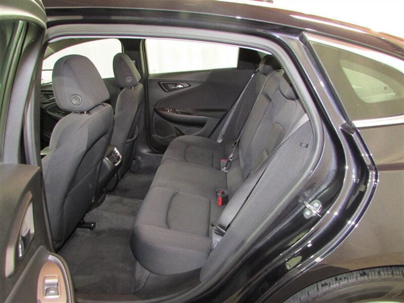 Used 2023 Chevrolet Malibu LT image 27
