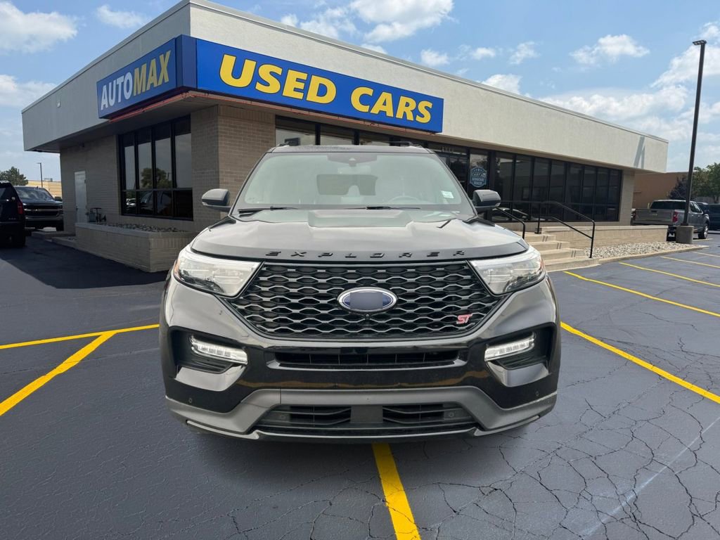 Used 2020 Ford Explorer ST w/ ST High-Performance Pack image 3