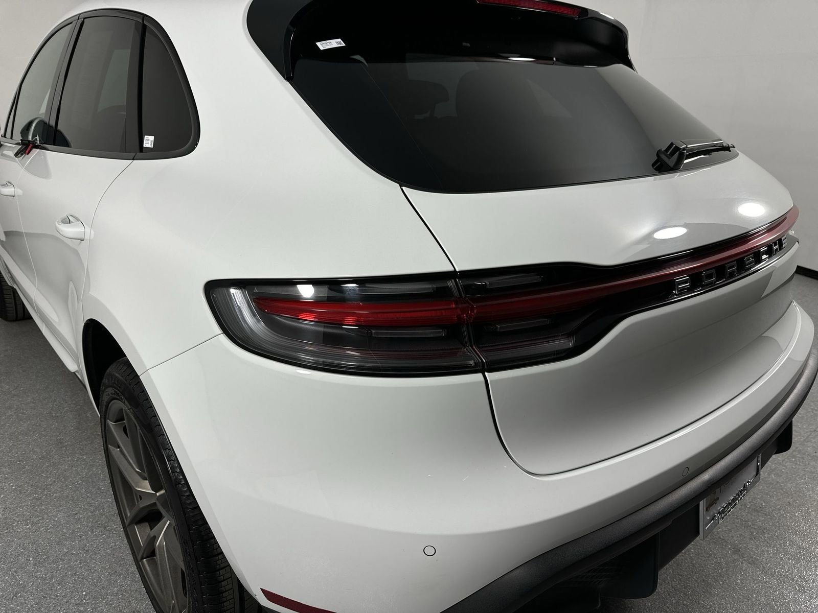 Used 2023 Porsche Macan image 30