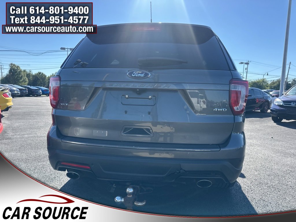 Used 2018 Ford Explorer XLT w/ Equipment Group 202A image 8