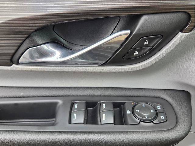 Certified 2024 GMC Terrain SLE w/ Driver Convenience Package FWD image 22