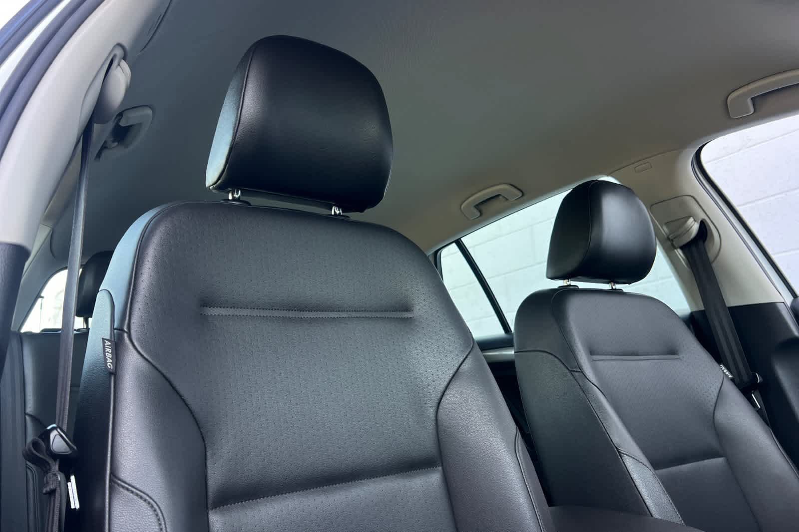 Used 2015 Volkswagen e-Golf SEL Premium FWD image 19