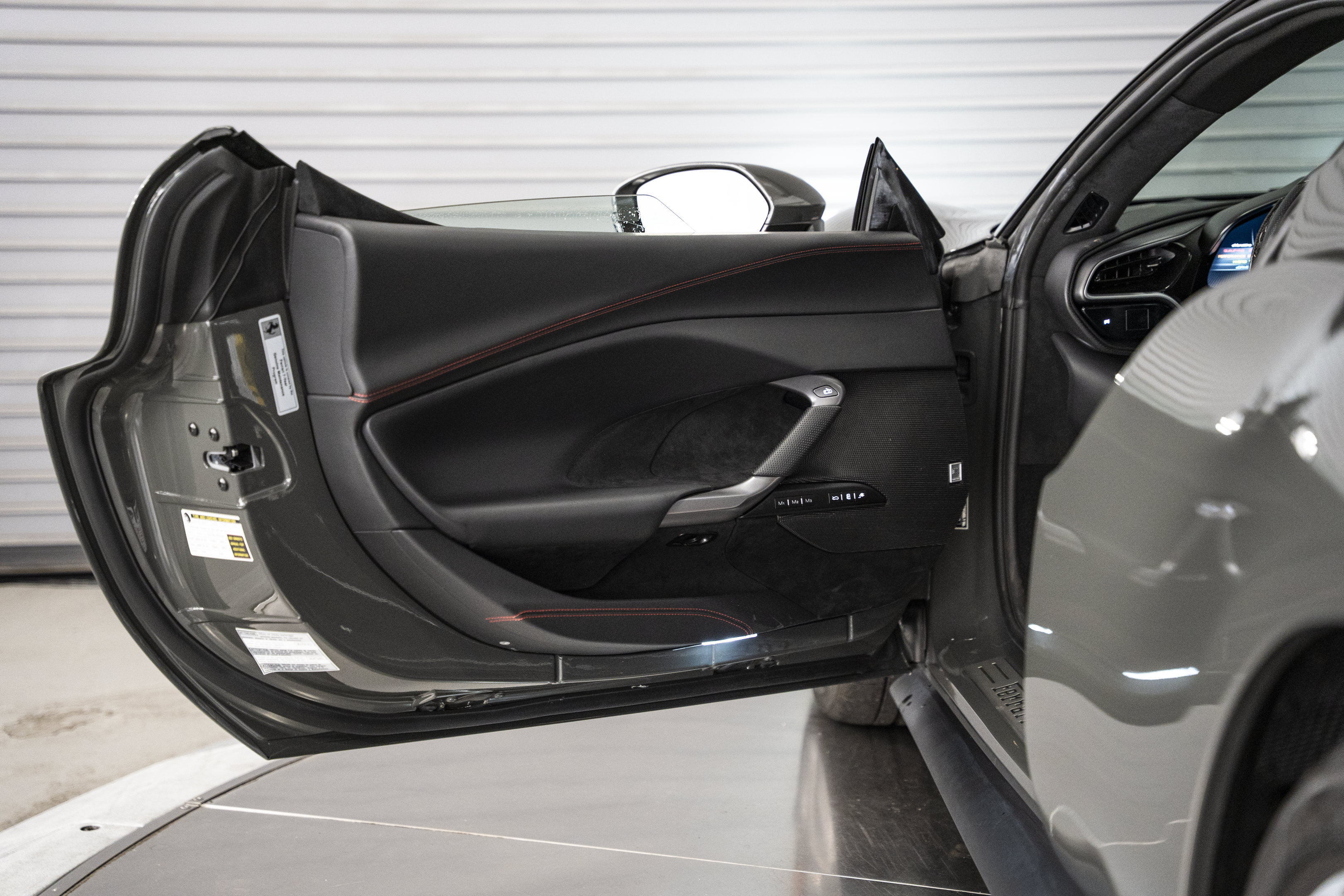 Used 2025 Ferrari 296 GTB RWD image 18
