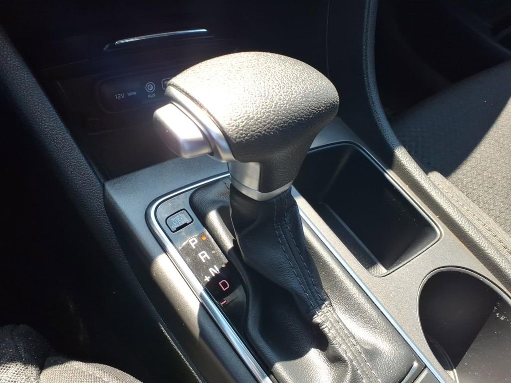 Used 2016 Kia Optima LX w/ LX Convenience Package image 9