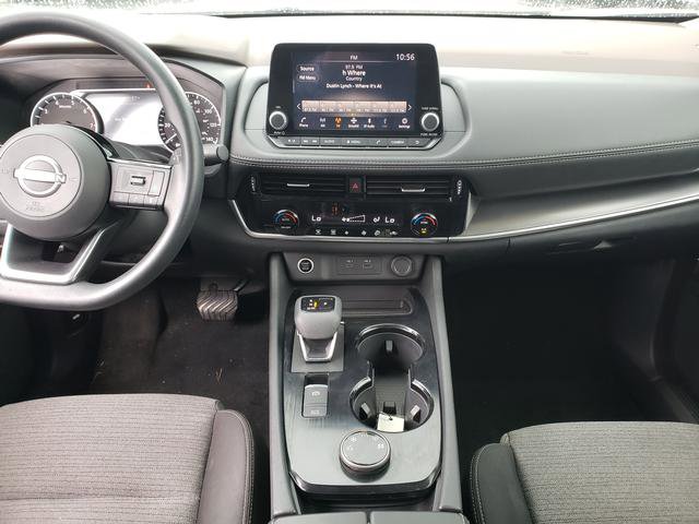 Used 2022 Nissan Rogue SV image 17