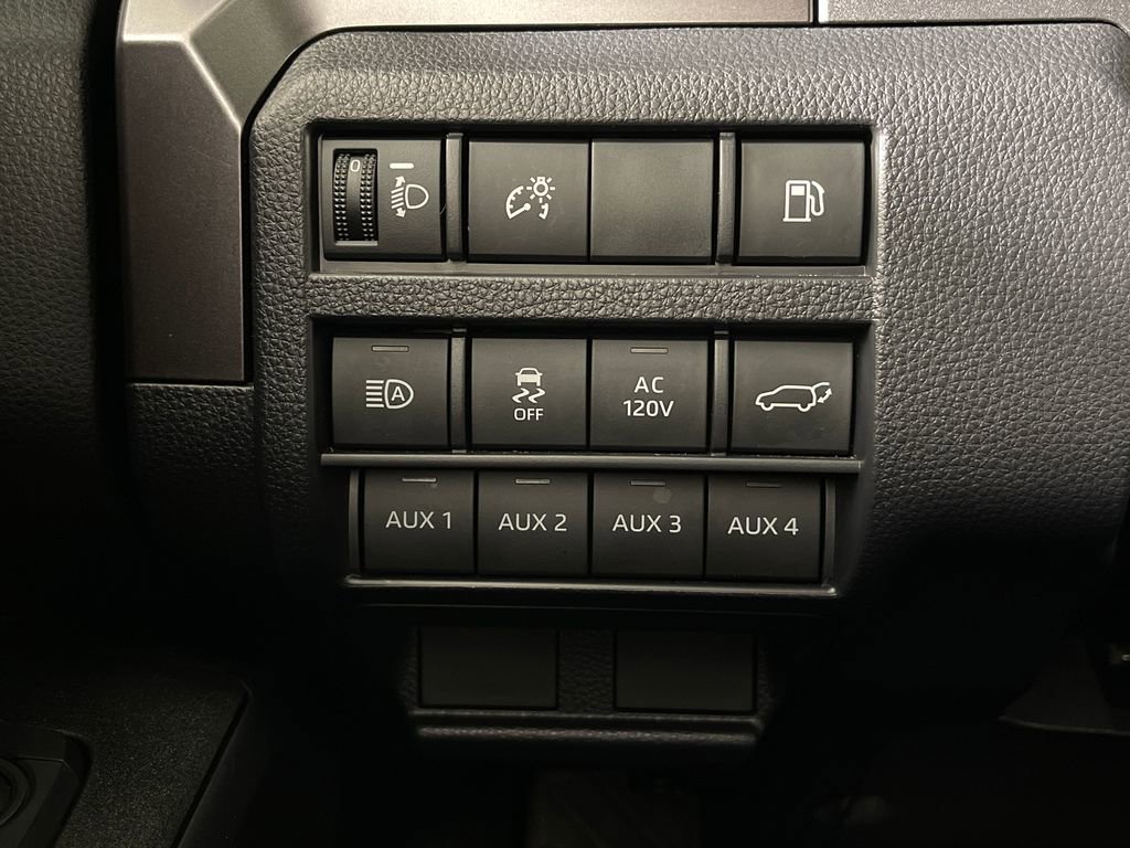 Certified 2025 Toyota 4Runner TRD Off-Road Premium AWD/4WD image 28